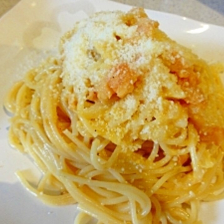 トマトのクリームパスタ